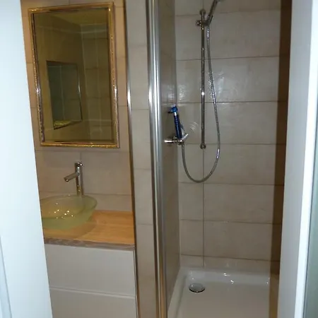 Business Gaestehaus Sonne, Mond & Sterne Apartament *