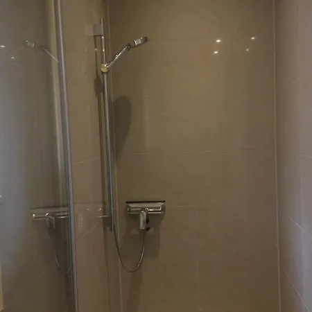 Business Gaestehaus Sonne, Mond & Sterne Апартаменты *